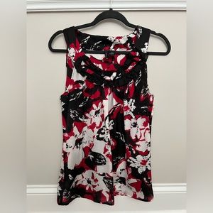 New Directions brand sleeveless top